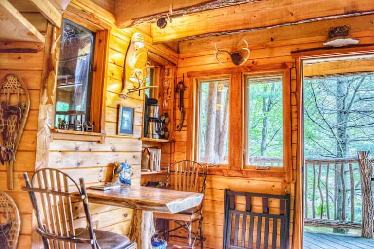 The Perfect Vermont Treehouse Rental for Green Mountain Luxury