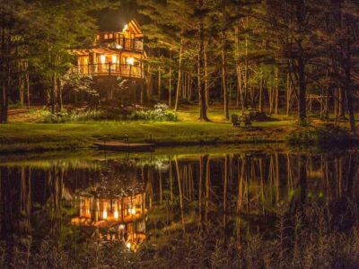 The Perfect Vermont Treehouse Rental for Green Mountain Luxury