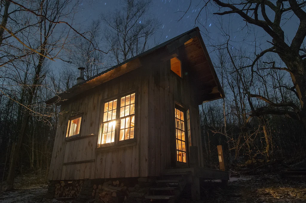 Triple Creek Hut at Night. 