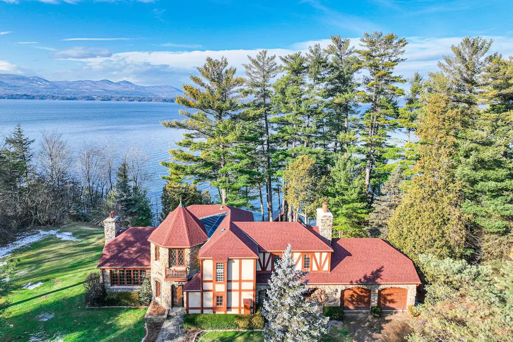 A beautiful castle for rent on Lake Champlain.