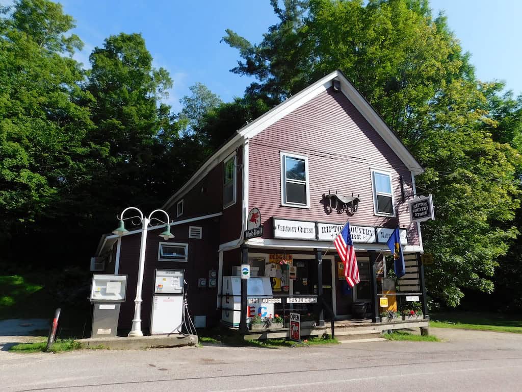 Ripton Country Store on Vermont Route 125. Photo credit: Jimmy Emerson.